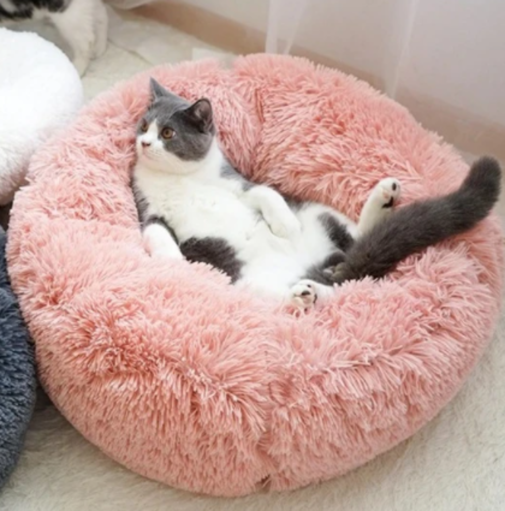 Gemütliches Katzenbett "Wolke 7" - das besondere Katzenkörbchen - flauschig, waschbar, wasserfest__rutschfester unterbezug_pink